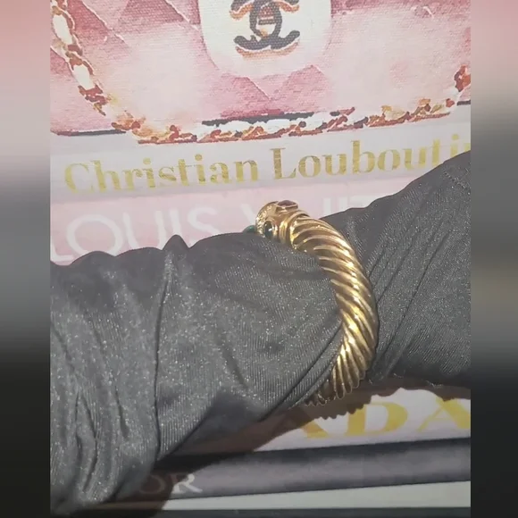 Vintage Ciner Cuff Bracelet Mogul Style Clamper UNSIGNED - Picture 8 of 12